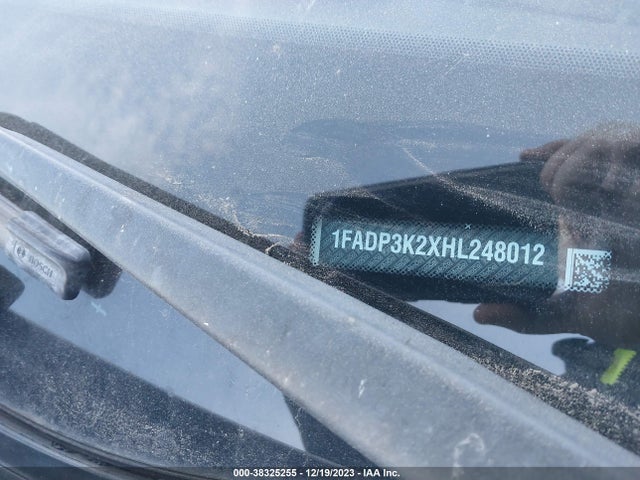 Ford FOCUS SE 2017 1FADP3K2XHL248012 Image 9