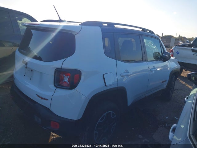 ZACCJBCB3HPF39575 Jeep Renegade Trailhawk 4x4