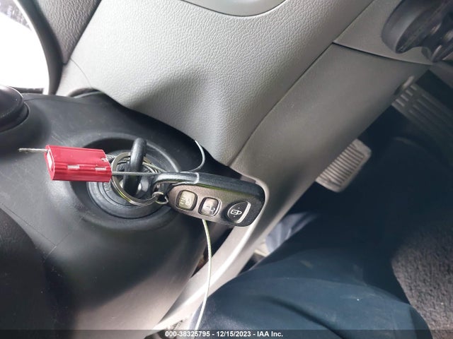 2013 HYUNDAI ELANTRA LIMITED (ULSAN PLANT) VIN: KMHDH4AE4DU871800