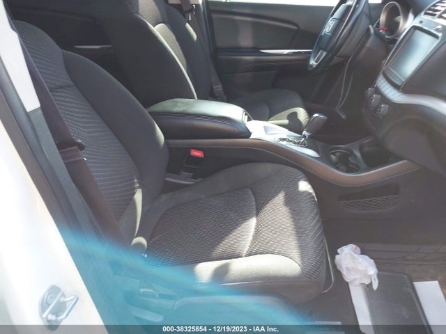 2019 DODGE JOURNEY SE VIN: 3C4PDCBB3KT858331