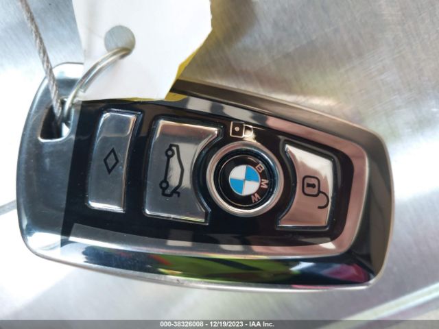 WBA3B1C55FK140902 BMW 320i