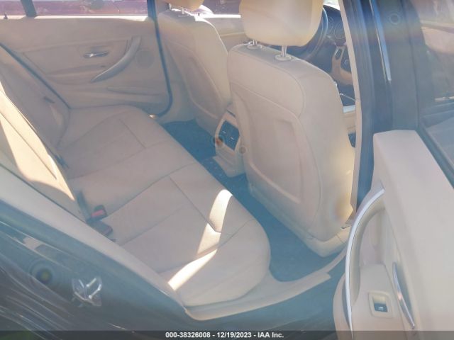 WBA3B1C55FK140902 BMW 320i