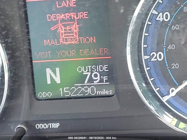 Toyota COROLLA LE 2018 2T1BURHEXJC056598 Image 15