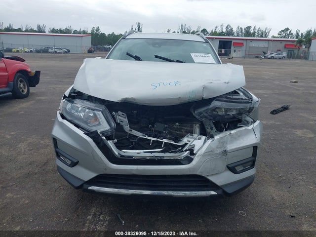 2018 NISSAN ROGUE SL VIN: 5N1AT2MT4JC811727