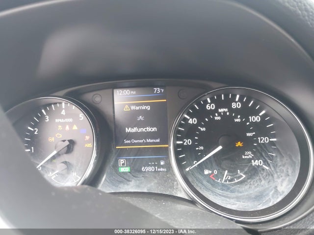 2018 NISSAN ROGUE SL VIN: 5N1AT2MT4JC811727