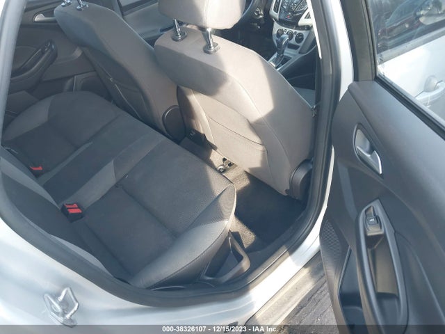 Ford FOCUS SE 2014 1FADP3F28EL350978 Image 8