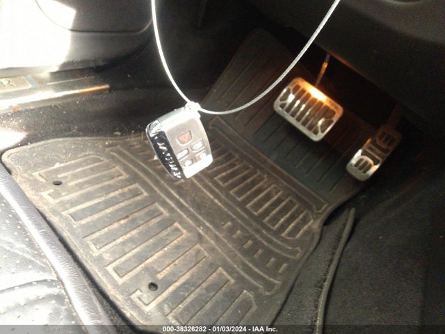 2011 JAGUAR XJ SAJWA1JC2BMV08425 Photo 10