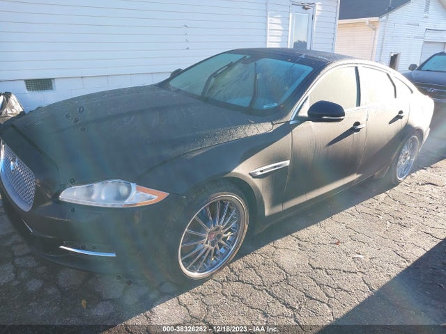 2011 JAGUAR XJ SAJWA1JC2BMV08425 Photo 1