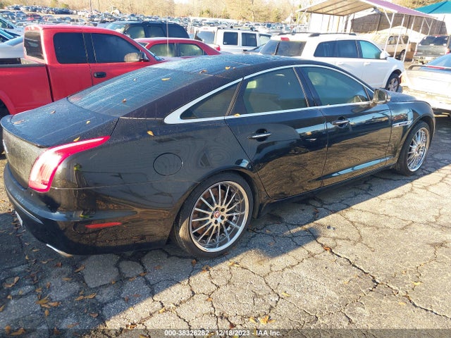 2011 JAGUAR XJ SAJWA1JC2BMV08425 Photo 3