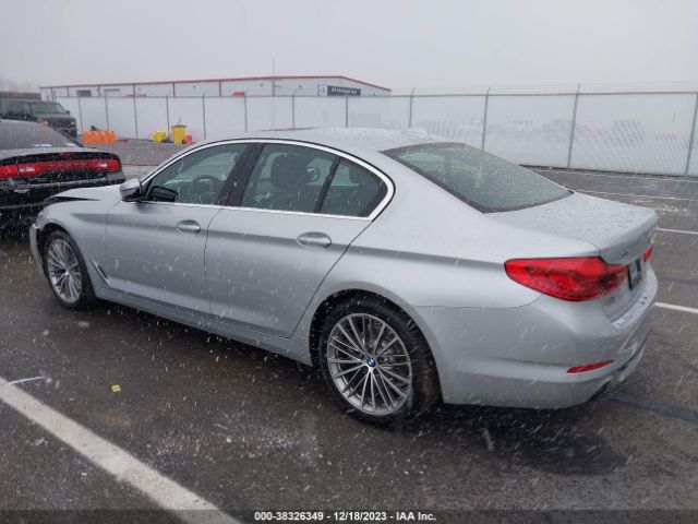 2020 BMW 530I WBAJR7C05LCD71849 Photo 2