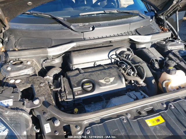 2016 MINI COUNTRYMAN WMWZC5C52GWU03940 Photo 9