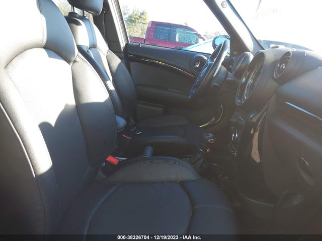 2016 MINI COUNTRYMAN WMWZC5C52GWU03940 Photo 4