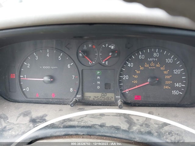 2004 HYUNDAI SONATA GLS/LX VIN: KMHWF35H74A004163