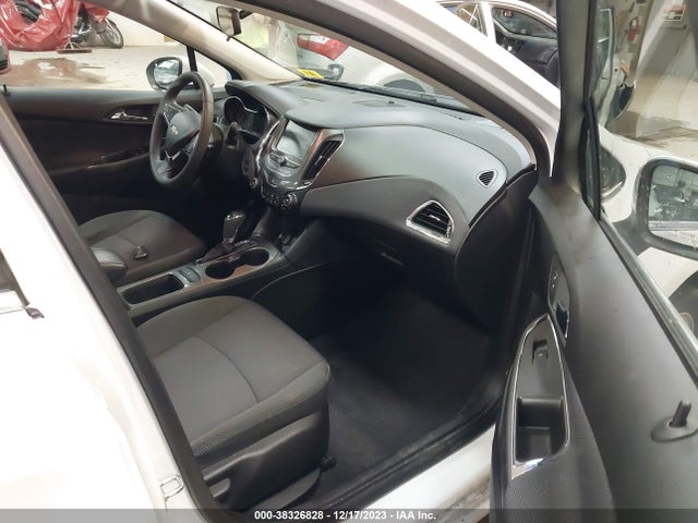 Chevrolet Cruze Lt Auto 2018 1G1BE5SM2J7246945 Image 5