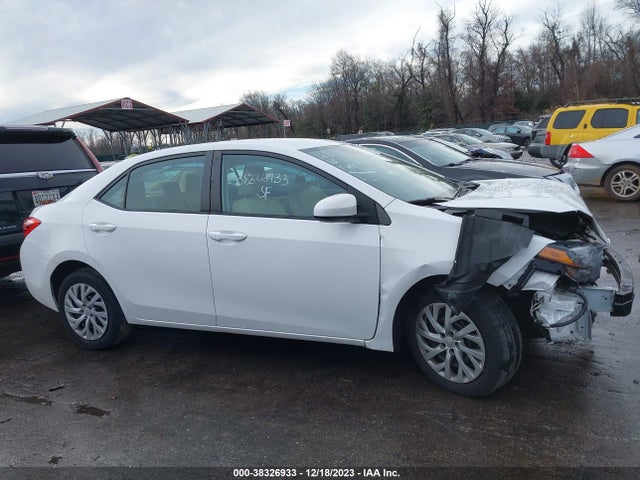 2018 TOYOTA COROLLA LE VIN: 2T1BURHE4JC058931