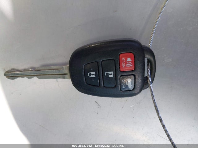 2015 TOYOTA CAMRY SE VIN: 4T1BF1FK2FU903186