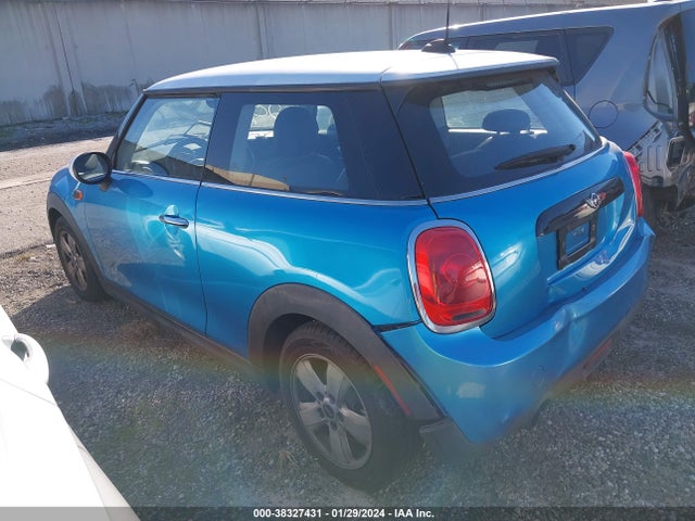 2017 MINI HARDTOP WMWXP5C39H2F60905 Photo 2