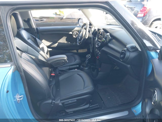 2017 MINI HARDTOP WMWXP5C39H2F60905 Photo 4