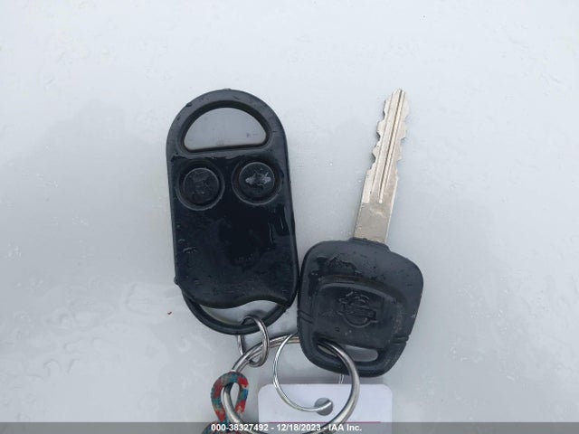 2001 NISSAN ALTIMA GXE VIN: 1N4DL01DX1C198277