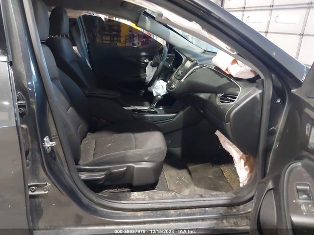 Chevrolet MALIBU LT 2018 1G1ZD5ST9JF255124 Image 5