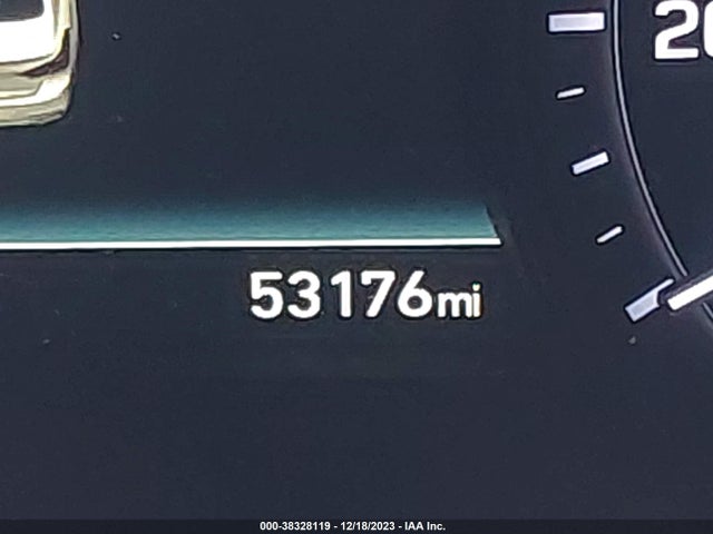 Genesis G80 3.8 2019 KMTFN4JE6KU313449 Image 16