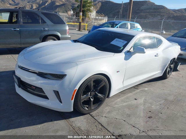 Chevrolet Camaro 1lt 2018 1G1FB1RX8J0178906 Image 2