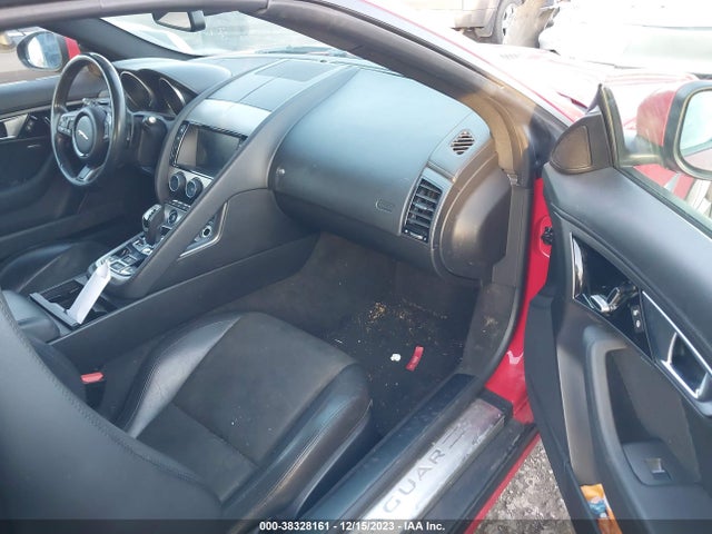 2017 JAGUAR F-TYPE SAJWA6ET8H8K44037 Photo 4