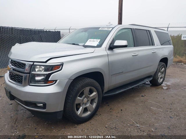 Chevrolet Suburban Lt 2018 1GNSCHKC1JR141248 Image 2