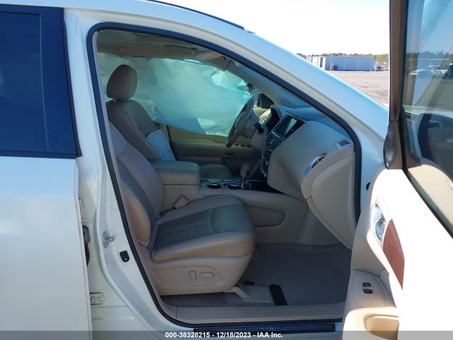 2015 NISSAN PATHFINDER PLATINUM VIN: 5N1AR2MN2FC610187
