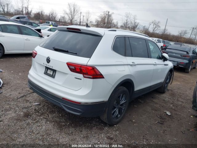 3VV2B7AX8NM097588 Volkswagen Tiguan 2.0t Se