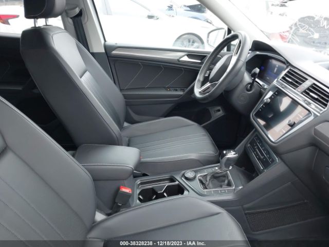3VV2B7AX8NM097588 Volkswagen Tiguan 2.0t Se