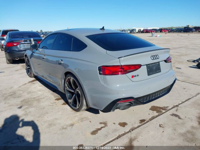 2022 AUDI RS 5 SPORTBACK WUAAWCF58NA900432 Photo 2