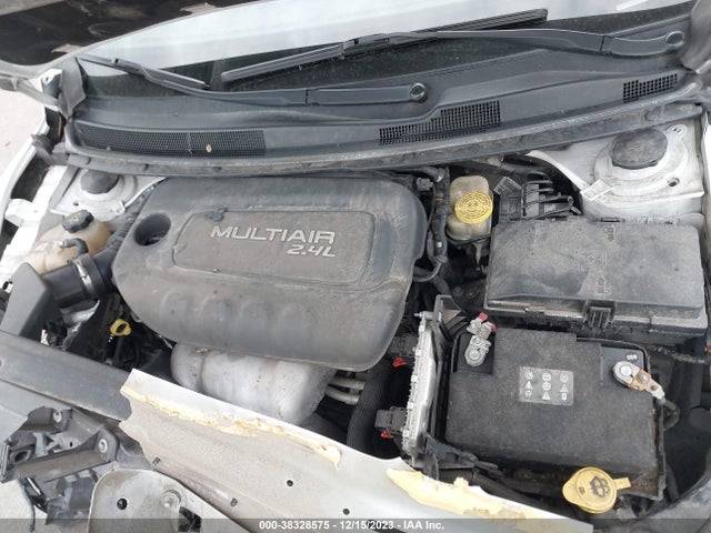 Chrysler 200 Limited 2015 1C3CCCAB5FN708153 Image 10