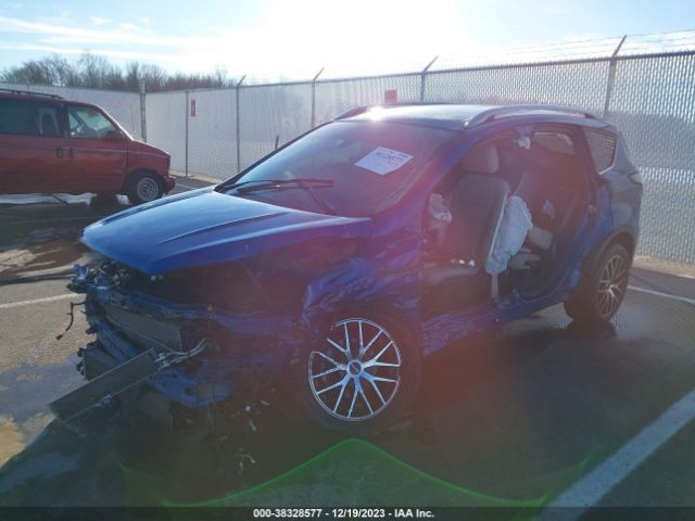 1FMCU0JD5HUE38189 Ford Escape Titanium