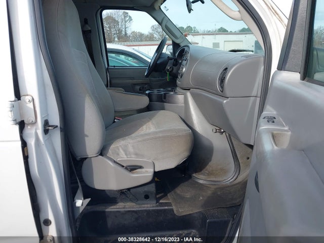 2006 FORD E-350 SUPER DUTY XL/XLT VIN: 1FBSS31L46HA02202