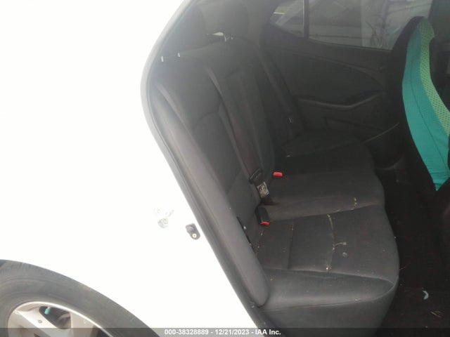 KIA Optima Lx 2015 KNAGM4A72F5643593 Image 8