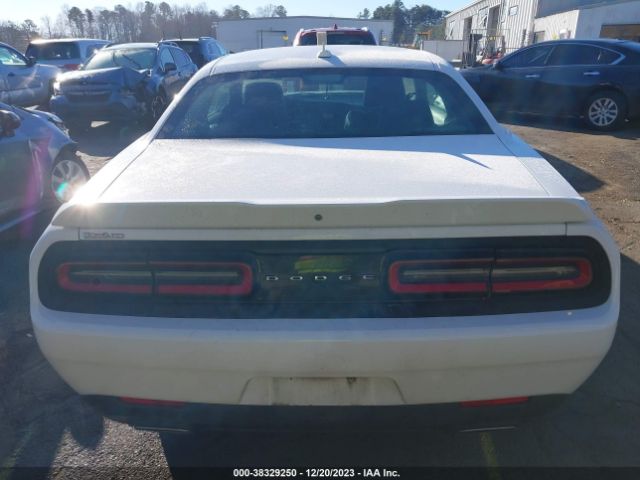 2C3CDZAG1GH309651 Dodge Challenger Sxt Plus
