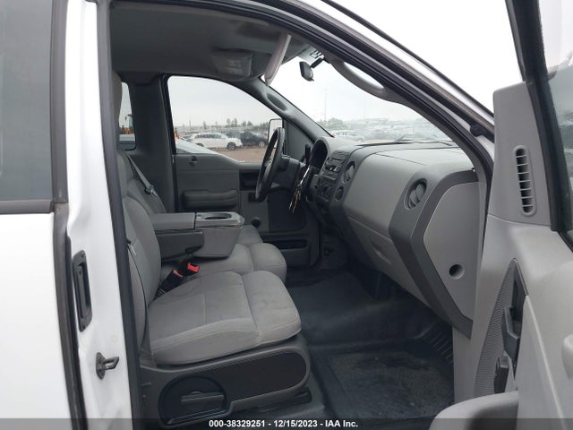 2005 FORD F-150 STX/XLT VIN: 1FTRF02W95KC08574