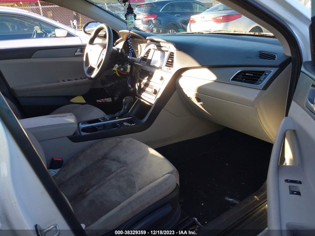 Hyundai SONATA SE 2016 5NPE24AF6GH356377 Image 5