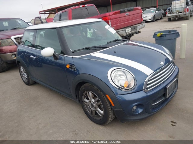 2011 MINI COOPER WMWSU3C55BT252895 Photo 0