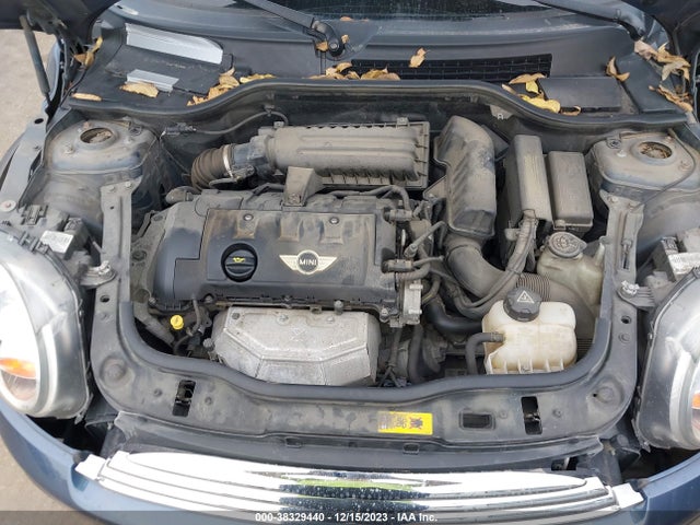 2011 MINI COOPER WMWSU3C55BT252895 Photo 9