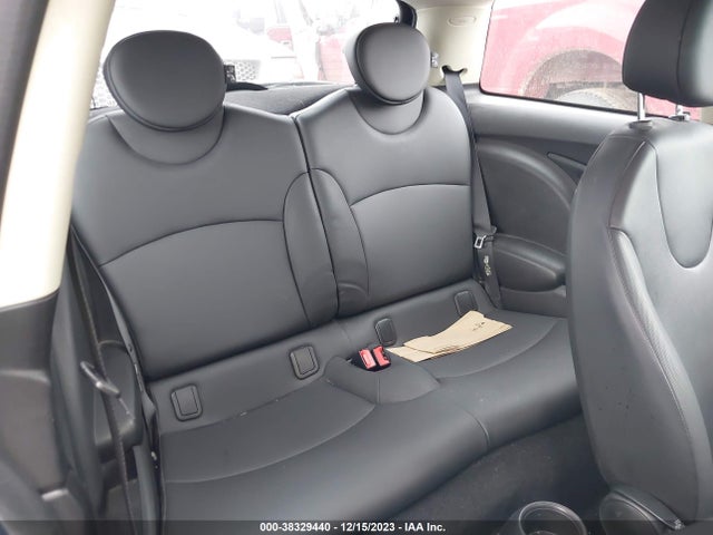 2011 MINI COOPER WMWSU3C55BT252895 Photo 7