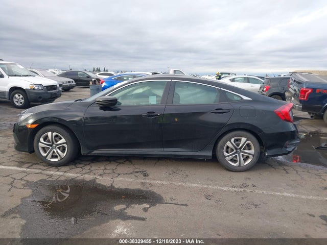 Honda Civic Lx 2018 2HGFC2F56JH557168 Image 14