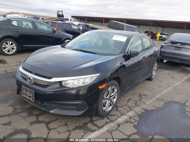 Honda Civic Lx 2018 2HGFC2F56JH557168 Image 2