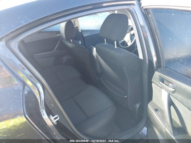 2012 MAZDA MAZDA3 I SPORT VIN: JM1BL1UF0C1657433