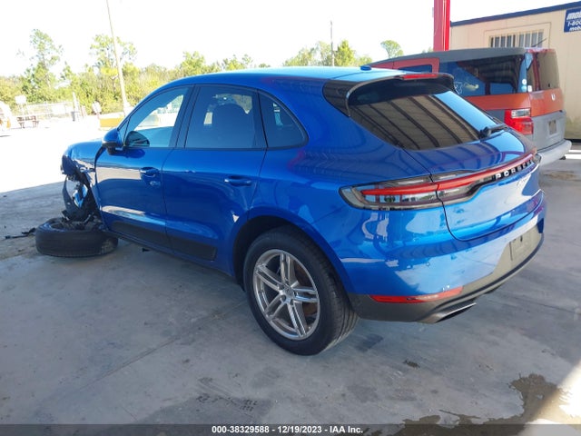 2020 PORSCHE MACAN WP1AA2A55LLB12253 Photo 2