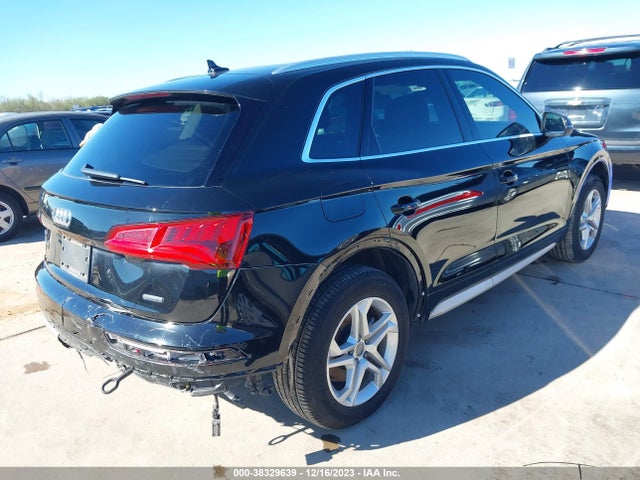 WA1BNAFY1K2038108 Audi Q5 45 Premium