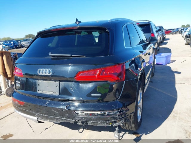 WA1BNAFY1K2038108 Audi Q5 45 Premium