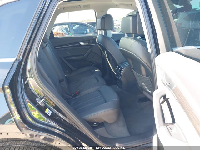 WA1BNAFY1K2038108 Audi Q5 45 Premium