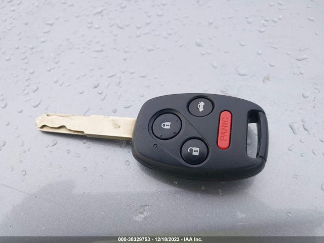2004 HONDA ACCORD 2.4 LX VIN: 1HGCM56394A054396